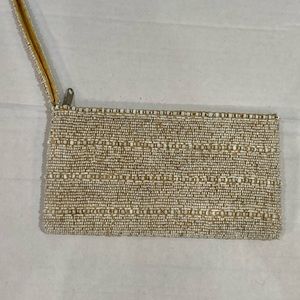Vintage beaded call white clutch